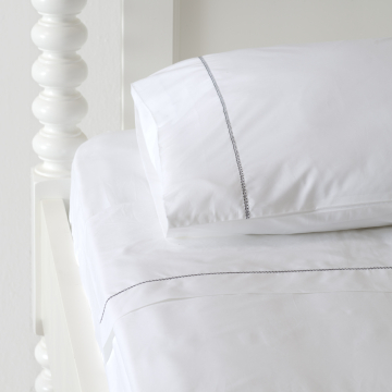Huddleson White Luxury Cotton Percale Sheets - Black Hemstitch
