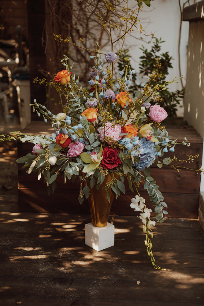 San Marino Florist In It's Time Floral and Finer Things Bouquets Weddings