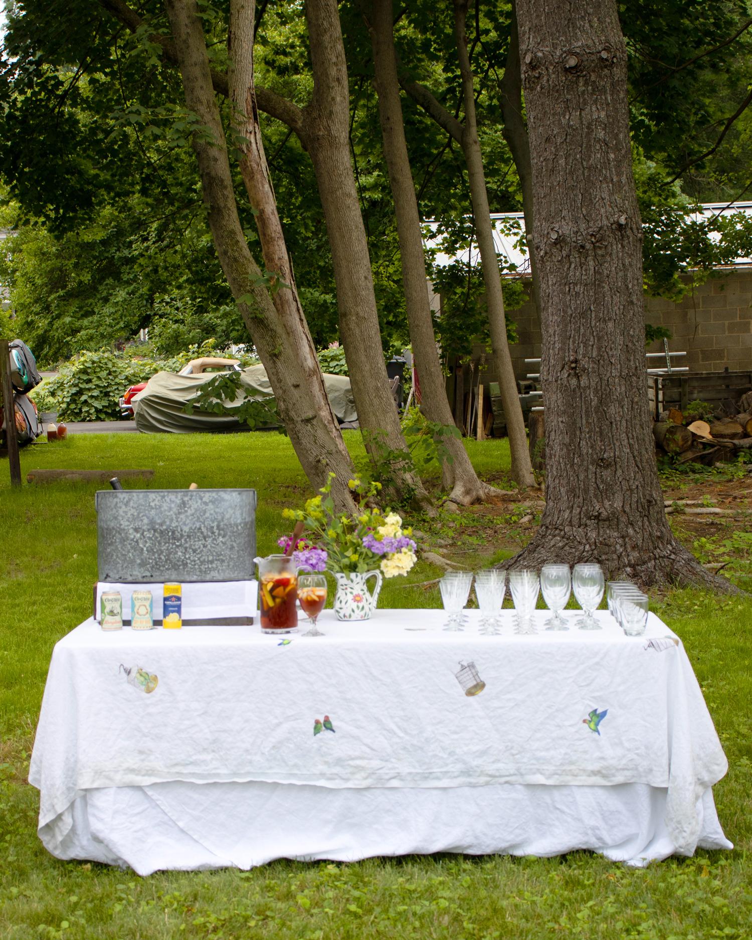 To the Floor Linen Tablecloths Rectangular Table Lovebirds Garden Drinks