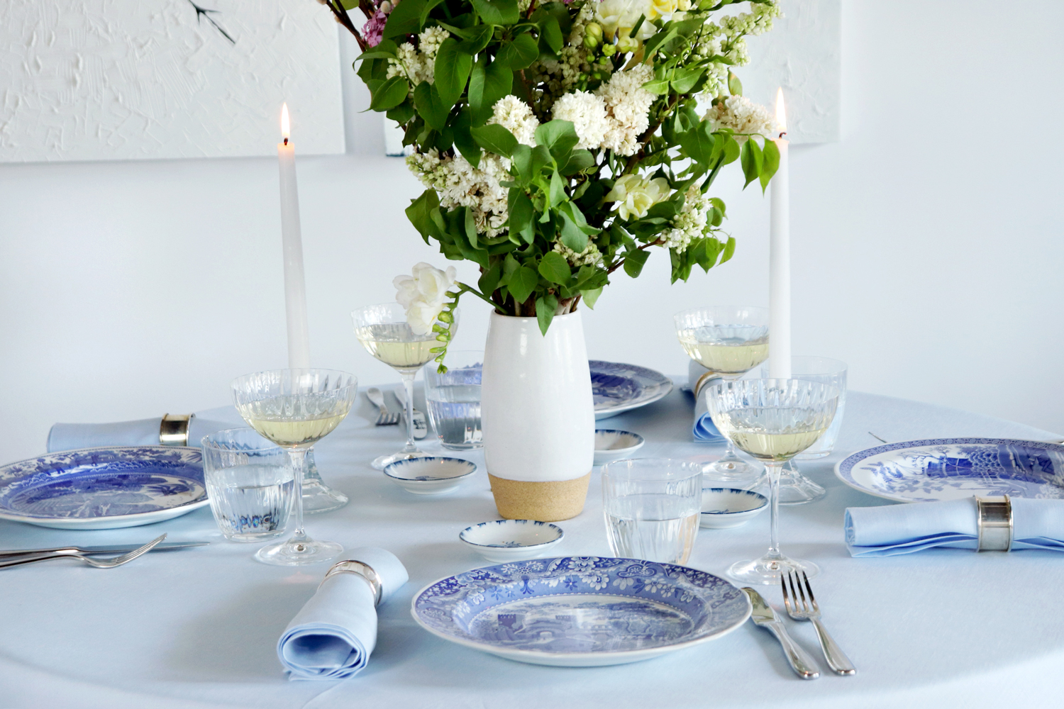 Light blue tablecloth round linen
